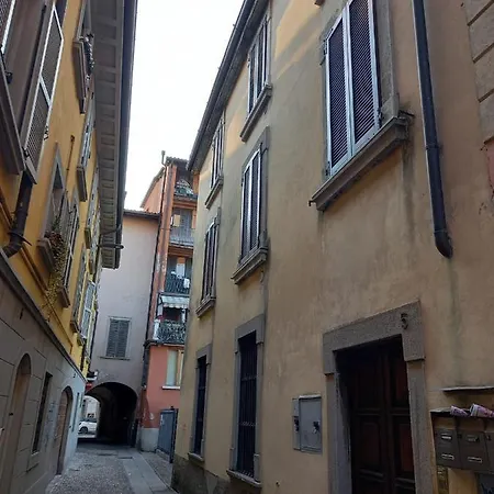 San Lazzaro *